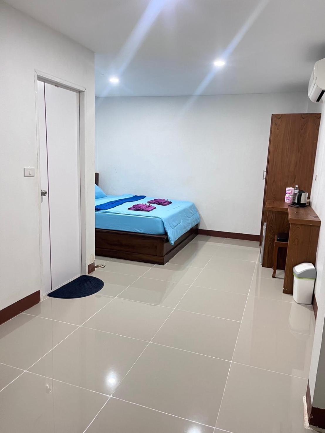 Tanyaporn House Hotel Хаад Рин Екстериор снимка